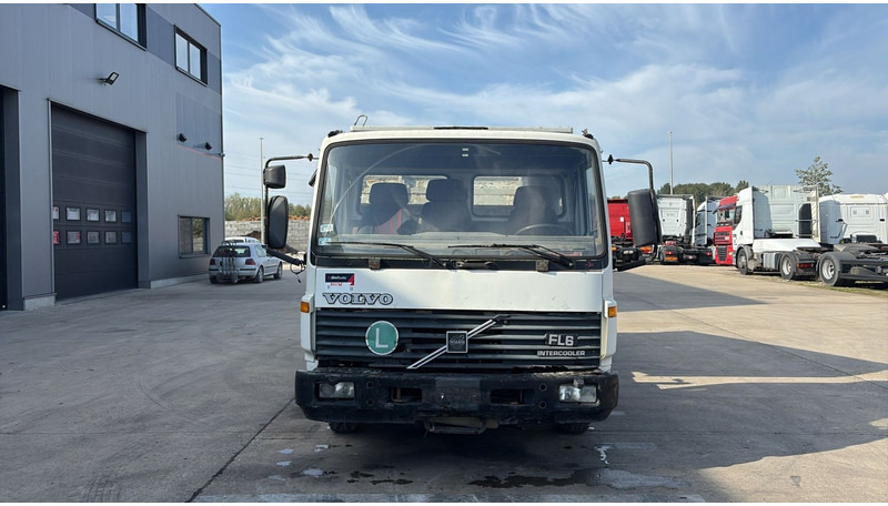 Volvo FL 6 - 8 (MANUAL PUMP / POMPE MANUELLE) - Billenőplatós teherautó: 4 kép. Volvo FL 6 - 8 (MANUAL PUMP / POMPE MANUELLE) - Billenőplatós teherautó: 4 kép.