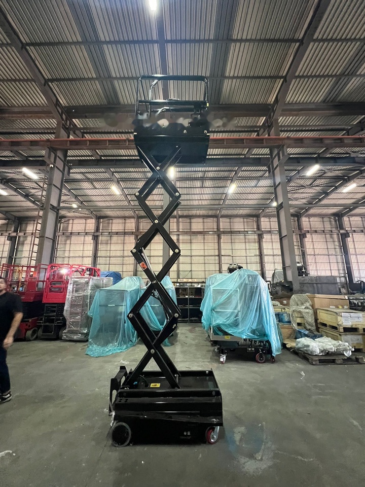 Galen 4+2m Scissor Lift - Ollós emelő: 2 kép. Galen 4+2m Scissor Lift - Ollós emelő: 2 kép.