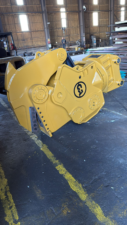 Galen Tank Shear - Roppantó olló - Hulladék kotró: 2 kép. Galen Tank Shear - Roppantó olló - Hulladék kotró: 2 kép.