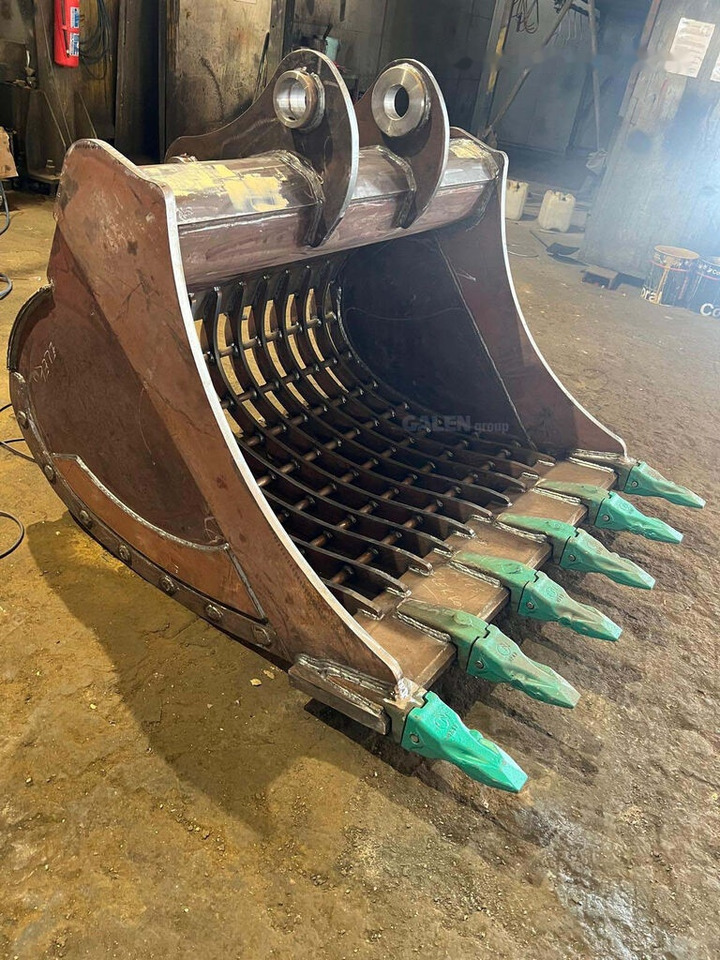 Volvo EC220 Skeleton Bucket - Kőválogató kanál: 2 kép. Volvo EC220 Skeleton Bucket - Kőválogató kanál: 2 kép.
