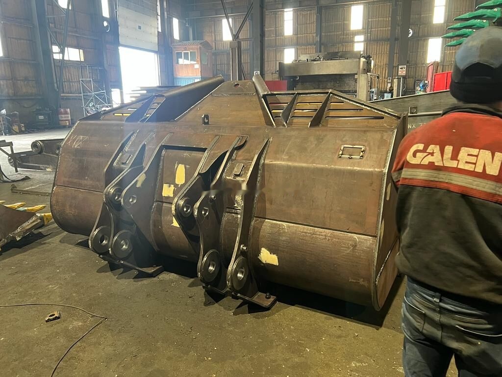 Új Rakodókanál Volvo L180 General Purpose Bucket: 7 kép.