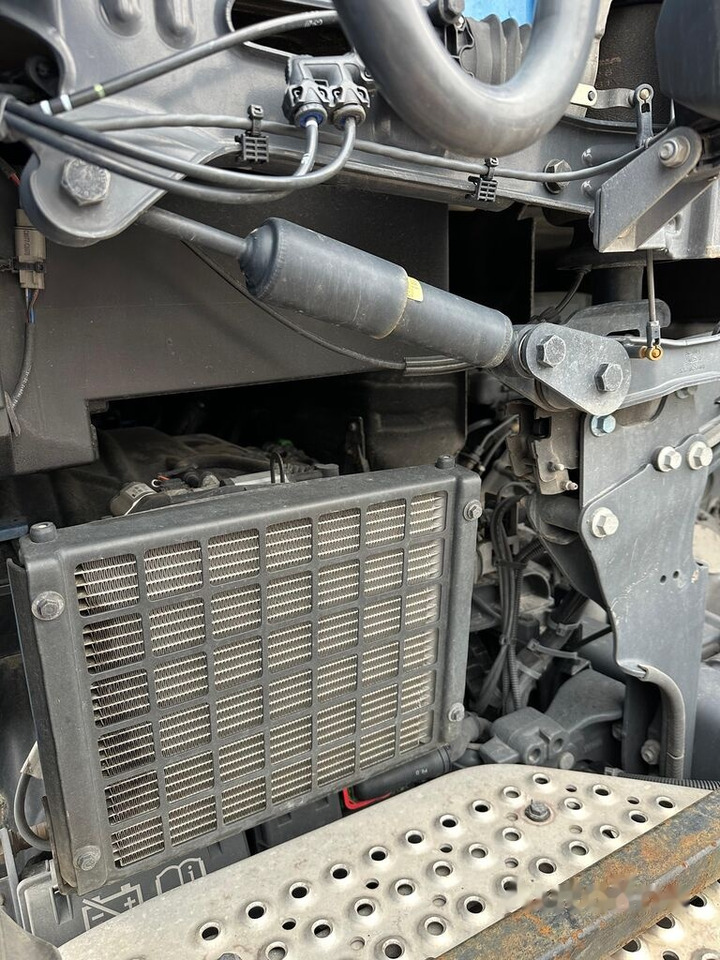 Nyergesvontató Scania R500: 7 kép.