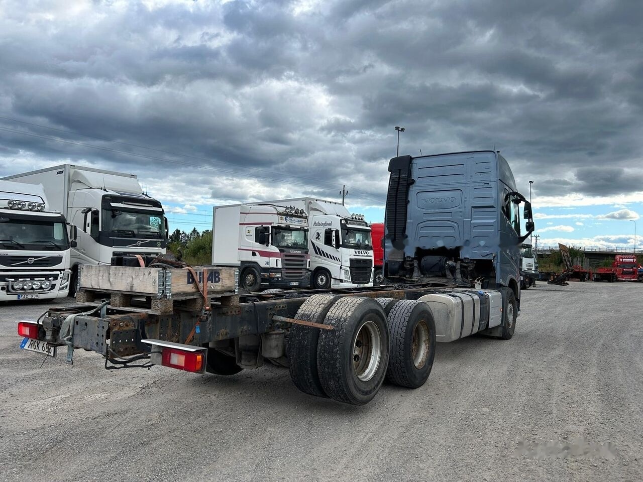 Volvo FH650 - Alvaz teherautó: 2 kép. Volvo FH650 - Alvaz teherautó: 2 kép.