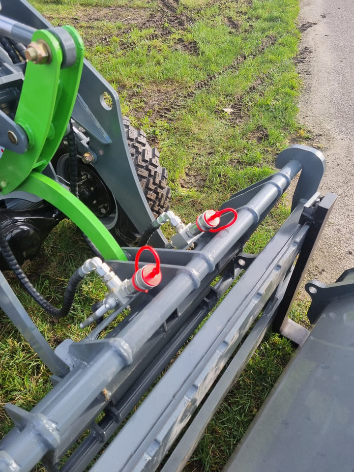 Gumikerekes homlokrakodó WCM L1150e E-Power: 10 kép.