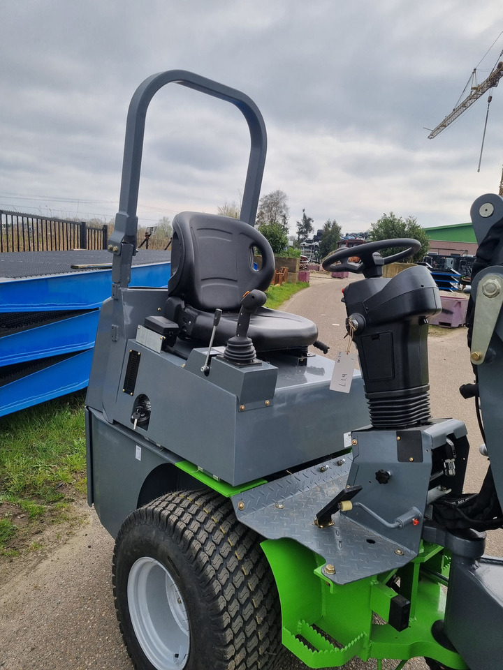 Gumikerekes homlokrakodó WCM -L1460 shovel met beugel: 16 kép.