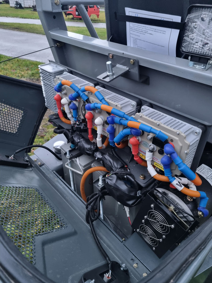 Gumikerekes homlokrakodó WCM-L2110e: 19 kép. Gumikerekes homlokrakodó WCM-L2110e: 19 kép.