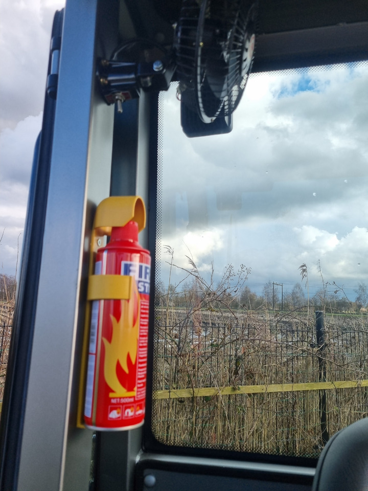 WCM L2310e E-Power - Gumikerekes homlokrakodó: 2 kép. WCM L2310e E-Power - Gumikerekes homlokrakodó: 2 kép.