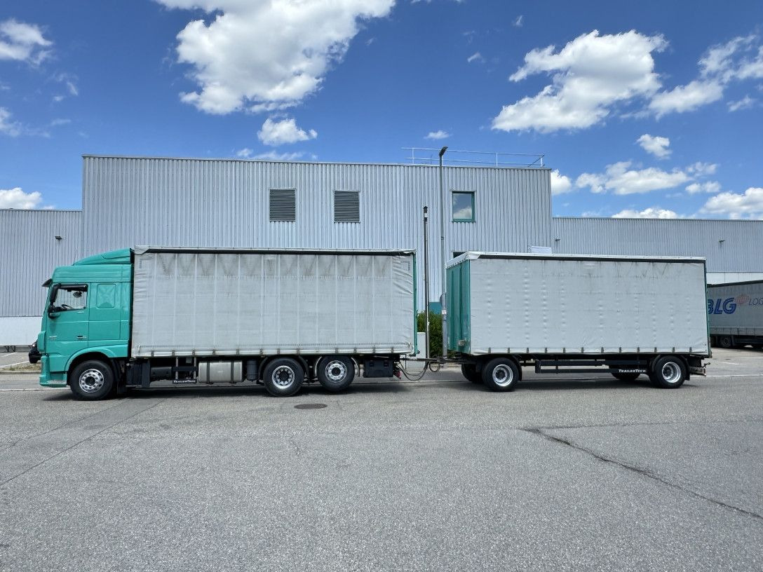 DAF XF460 6x2 Schiebeplane-Zug EDSCHA Bordwände - Ponyvás teherautó: 4 kép. DAF XF460 6x2 Schiebeplane-Zug EDSCHA Bordwände - Ponyvás teherautó: 4 kép.