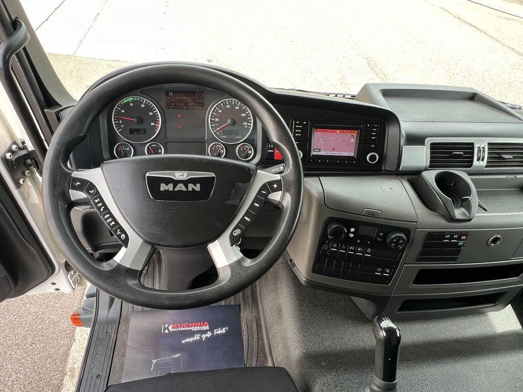 Hűtős kisteherautó MAN TGL 8.220 Kühlkoffer 5,26m LBW Klima Luftgef. MAN TGL 8.220 Kühlkoffer 5,26m LBW Klima Luftgef.: 16 kép.