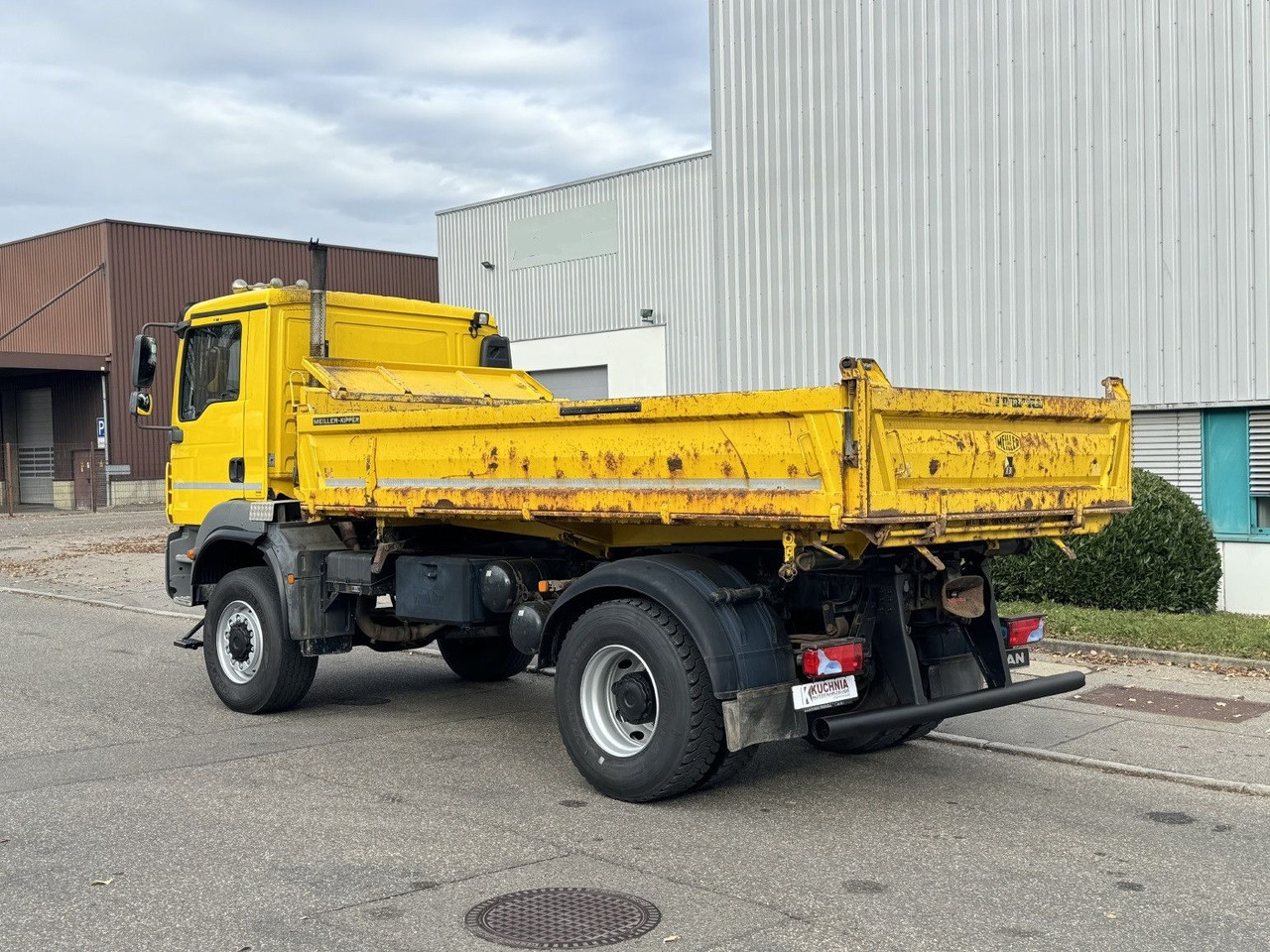 MAN TGM 18.340 4x4 ALLRAD MEILLER 3-S Kipper AHK - Billenőplatós teherautó: 5 kép. MAN TGM 18.340 4x4 ALLRAD MEILLER 3-S Kipper AHK - Billenőplatós teherautó: 5 kép.