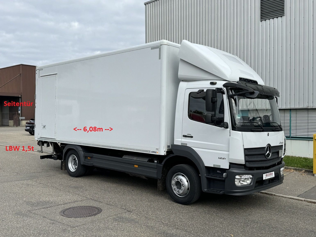 Mercedes-Benz Atego 1221 L Koffer 6,1m LBW AHK Klima TOP - Dobozos felépítményű teherautó: 1 kép. Mercedes-Benz Atego 1221 L Koffer 6,1m LBW AHK Klima TOP - Dobozos felépítményű teherautó: 1 kép.