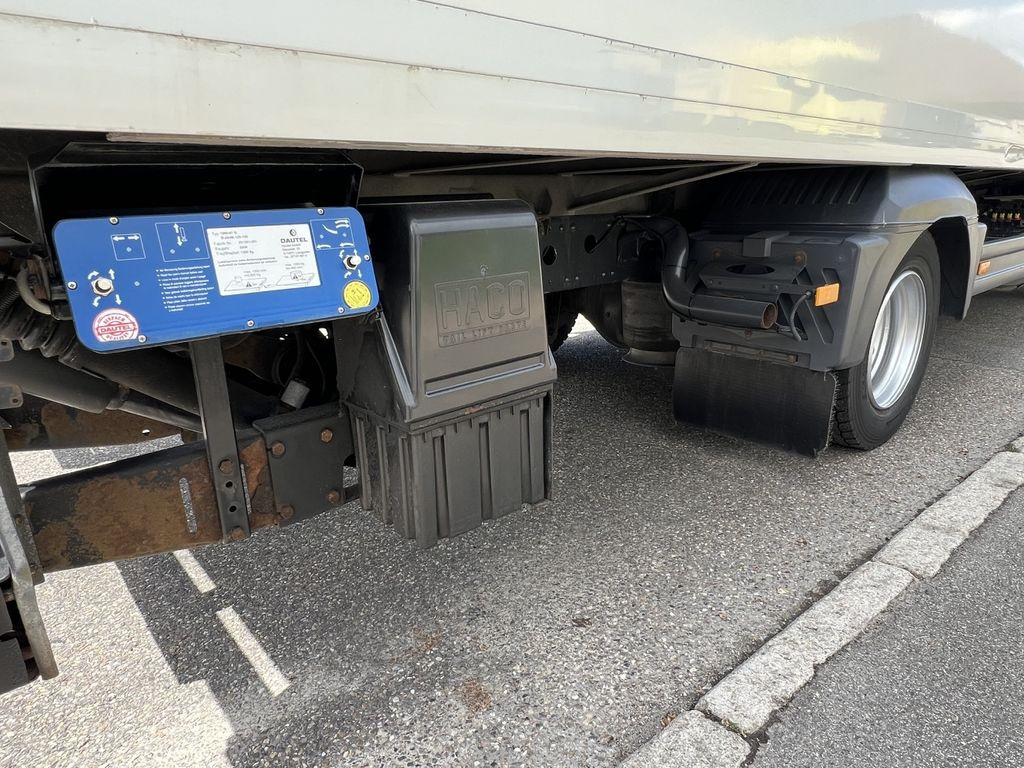 Dobozos kisteherautó Mercedes-Benz Atego 818L Koffer 6,3m LBW Klima Autom. Luftgef.: 20 kép.