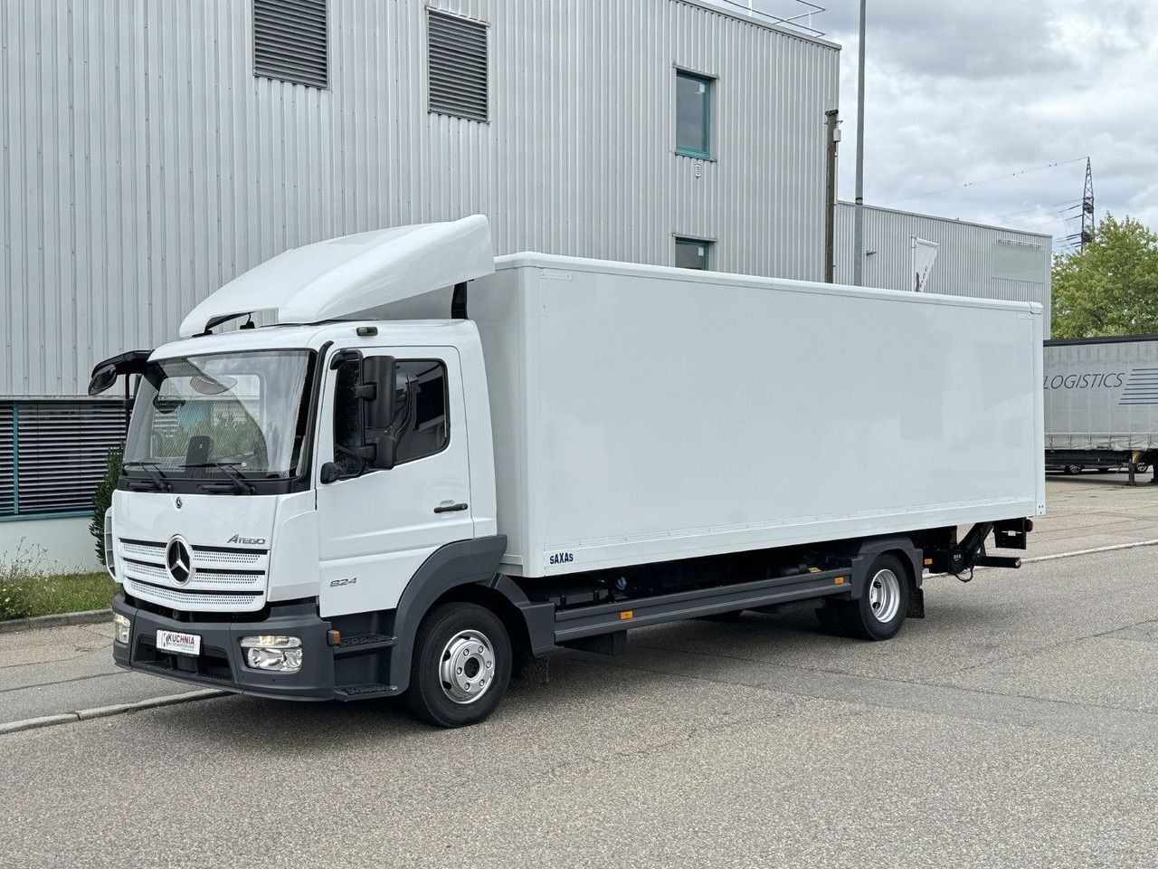 Mercedes-Benz Atego 824L Koffer 7,1m LBW Klima Diff. Sperre - Dobozos kisteherautó: 1 kép. Mercedes-Benz Atego 824L Koffer 7,1m LBW Klima Diff. Sperre - Dobozos kisteherautó: 1 kép.