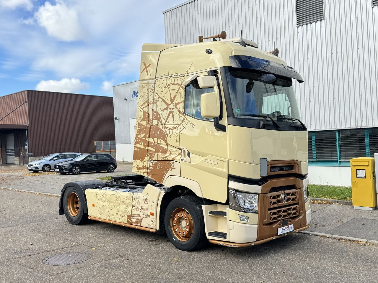 Renault T520 HIGHCAB TTC-Umbau 2-Tanks Retarder Standkli - Nyergesvontató: 4 kép. Renault T520 HIGHCAB TTC-Umbau 2-Tanks Retarder Standkli - Nyergesvontató: 4 kép.