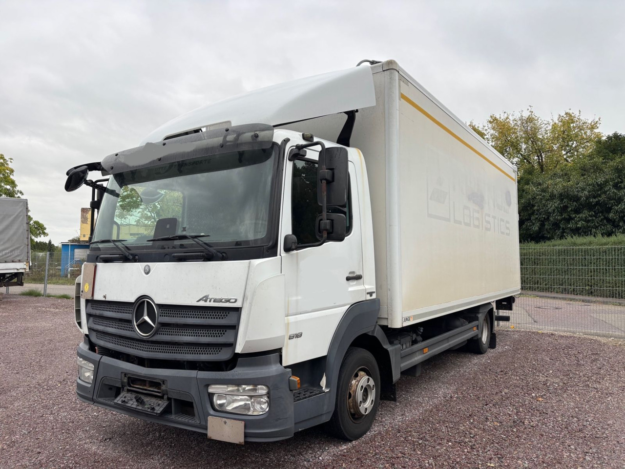Mercedes-Benz Atego 818L, Euro-6, Klima, LBW - Dobozos felépítményű teherautó: 1 kép. Mercedes-Benz Atego 818L, Euro-6, Klima, LBW - Dobozos felépítményű teherautó: 1 kép.