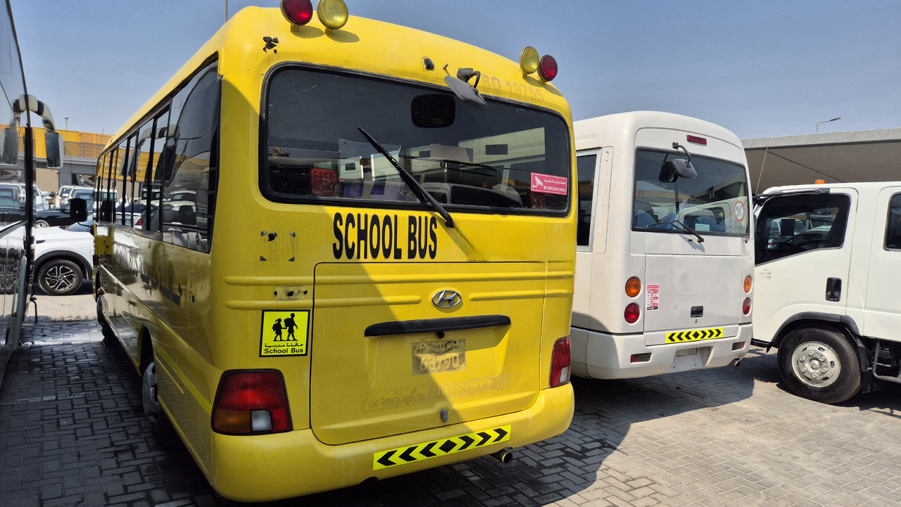 Toyota Coaster // Hyundai County... 30 places ... Climatisé - Minibusz, Kisbusz: 5 kép. Toyota Coaster // Hyundai County... 30 places ... Climatisé - Minibusz, Kisbusz: 5 kép.