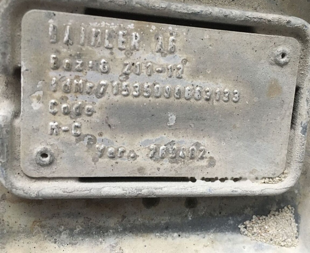 Daimler-Benz G211-12 truck - Sebességváltó - Teherautó: 1 kép. Daimler-Benz G211-12 truck - Sebességváltó - Teherautó: 1 kép.