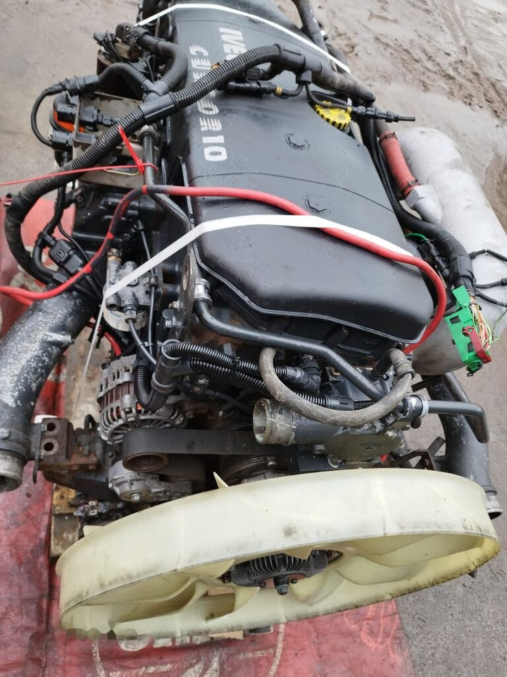 IVECO F3AE3681Y IVECO Cursor 10 euro 5 - Motor - Teherautó: 4 kép. IVECO F3AE3681Y IVECO Cursor 10 euro 5 - Motor - Teherautó: 4 kép.