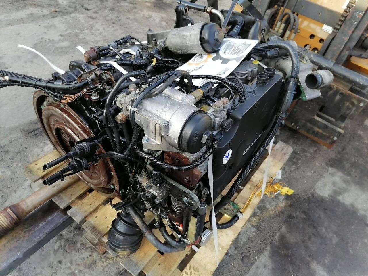 MAN TGL - Motor - Teherautó: 2 kép. MAN TGL - Motor - Teherautó: 2 kép.