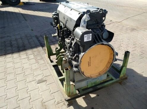 Mercedes-Benz OM926 truck - Motor - Teherautó: 5 kép. Mercedes-Benz OM926 truck - Motor - Teherautó: 5 kép.