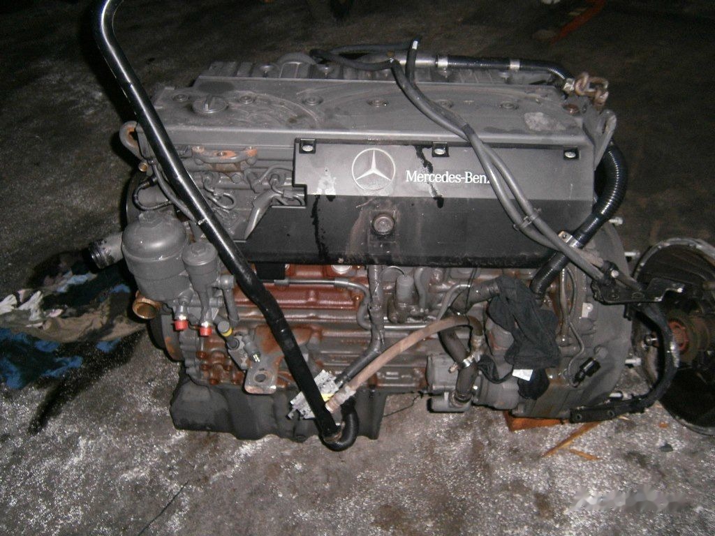 Mercedes-Benz OM926LA Mercedes-Benz ATEGO 1224 824 1324 1229 - Motor - Teherautó: 1 kép. Mercedes-Benz OM926LA Mercedes-Benz ATEGO 1224 824 1324 1229 - Motor - Teherautó: 1 kép.
