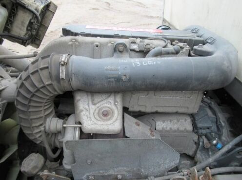 Renault DXI5 Renault MIDLUM truck - Motor - Teherautó: 2 kép. Renault DXI5 Renault MIDLUM truck - Motor - Teherautó: 2 kép.