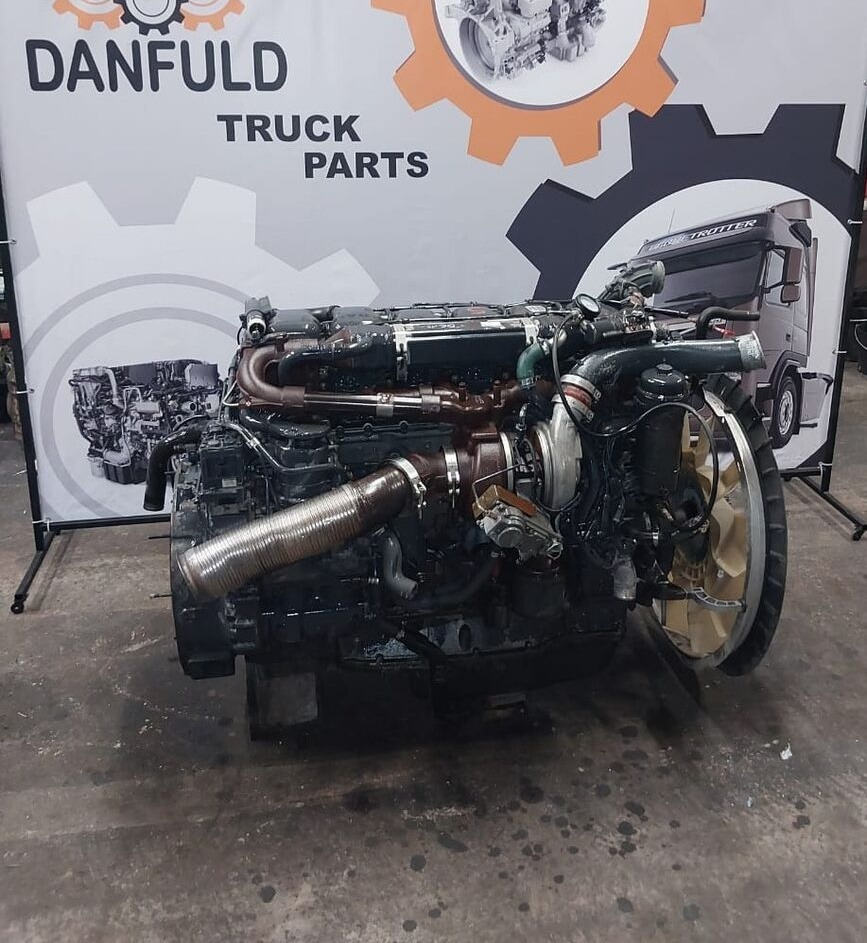 Scania DC 1310 440 XPI DC1310 Scania R - Motor - Teherautó: 2 kép. Scania DC 1310 440 XPI DC1310 Scania R - Motor - Teherautó: 2 kép.