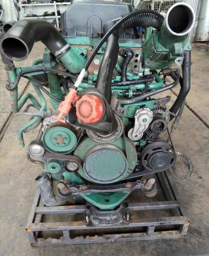Volvo D13A FH13 440 Volvo FH 13 - Motor - Teherautó: 4 kép. Volvo D13A FH13 440 Volvo FH 13 - Motor - Teherautó: 4 kép.