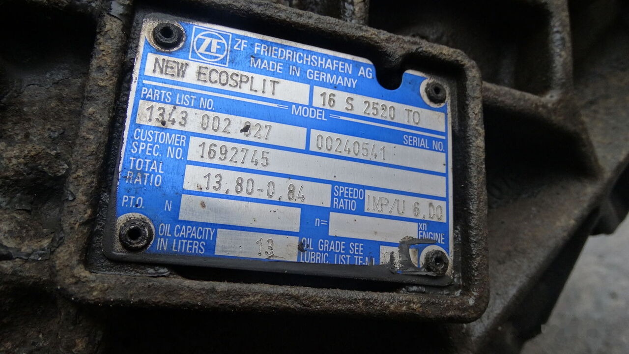 ZF 16S2520 TO Renault - Sebességváltó - Teherautó: 2 kép. ZF 16S2520 TO Renault - Sebességváltó - Teherautó: 2 kép.