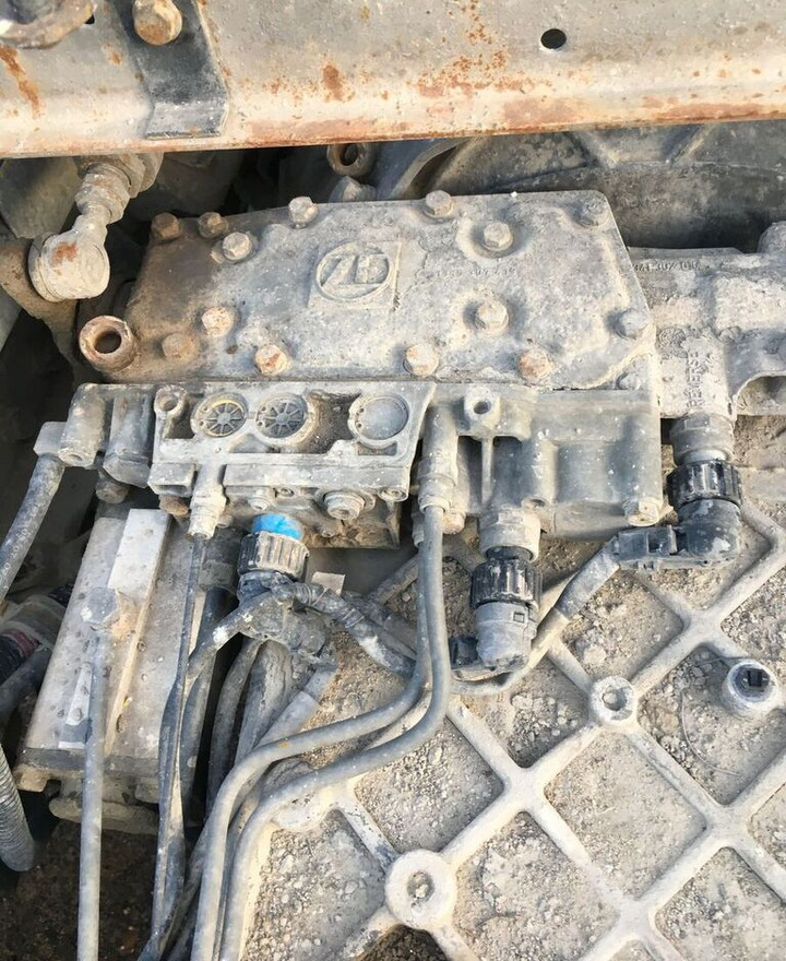 ZF 16s2023 TD truck - Sebességváltó - Teherautó: 2 kép. ZF 16s2023 TD truck - Sebességváltó - Teherautó: 2 kép.
