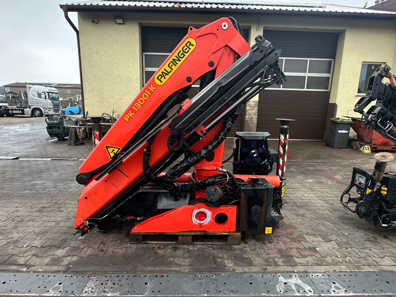 Palfinger PK13001K - Rakodódaru: 2 kép. Palfinger PK13001K - Rakodódaru: 2 kép.