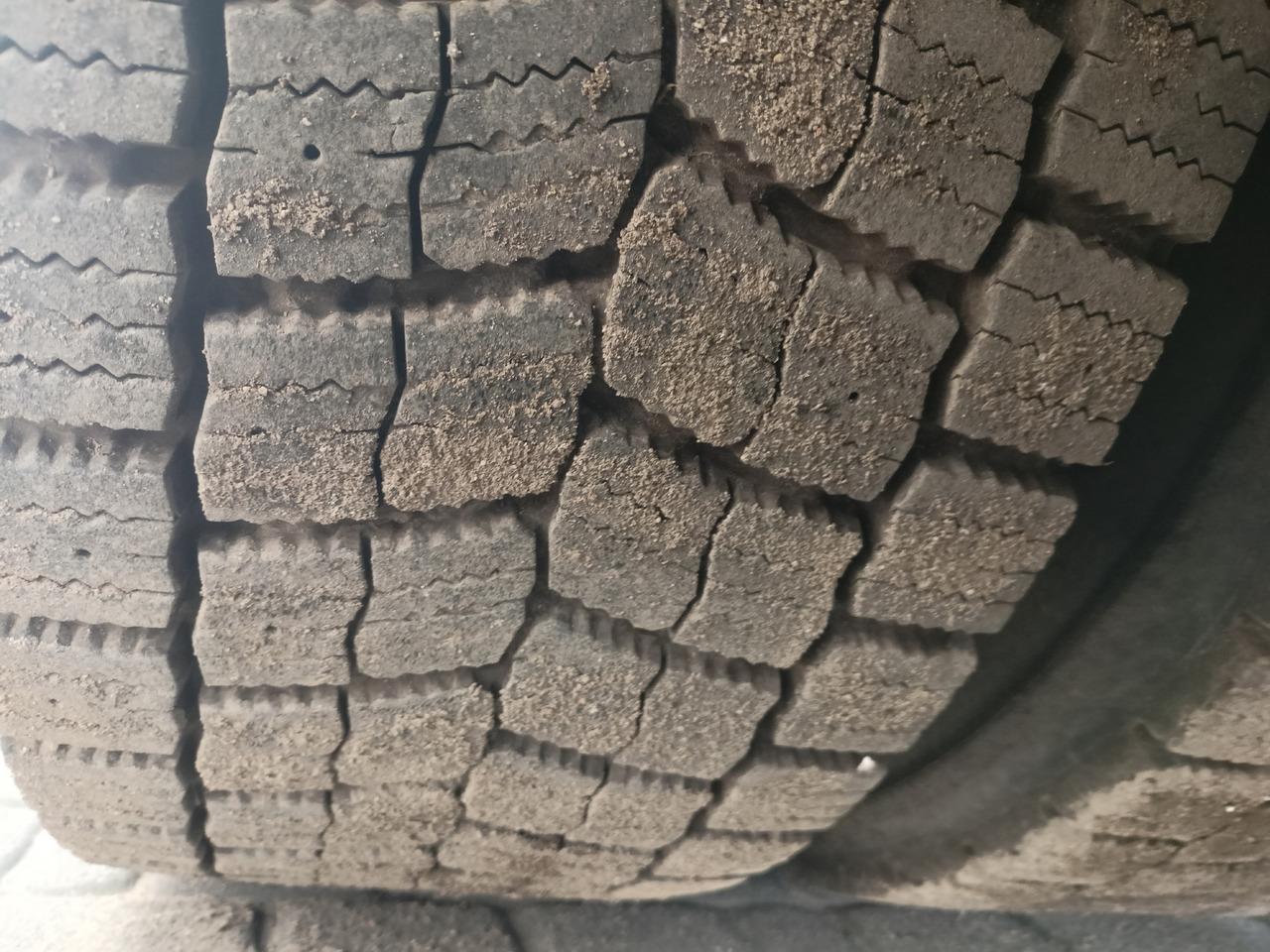 Nyergesvontató Renault Gama T 480: 10 kép.