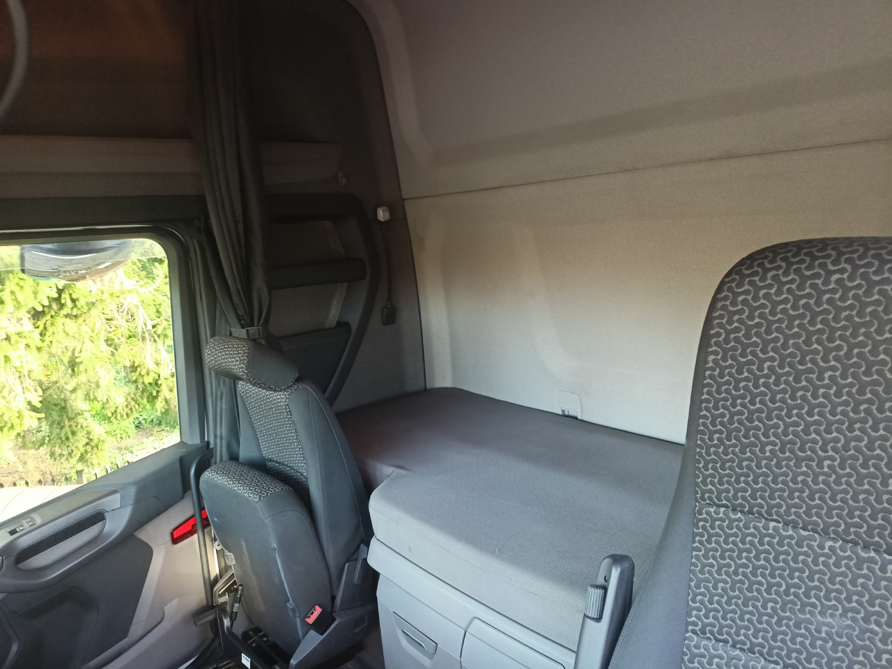 SCANIA R500 6x2 - Alvaz teherautó: 5 kép. SCANIA R500 6x2 - Alvaz teherautó: 5 kép.