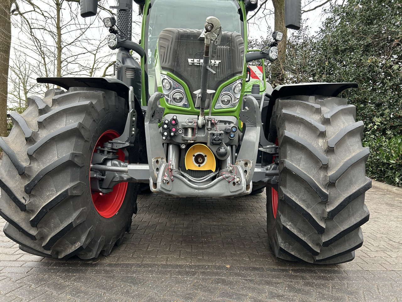 FENDT 724 Vario Gen6 ProfiPlus setting 2 - Traktor: 4 kép. FENDT 724 Vario Gen6 ProfiPlus setting 2 - Traktor: 4 kép.