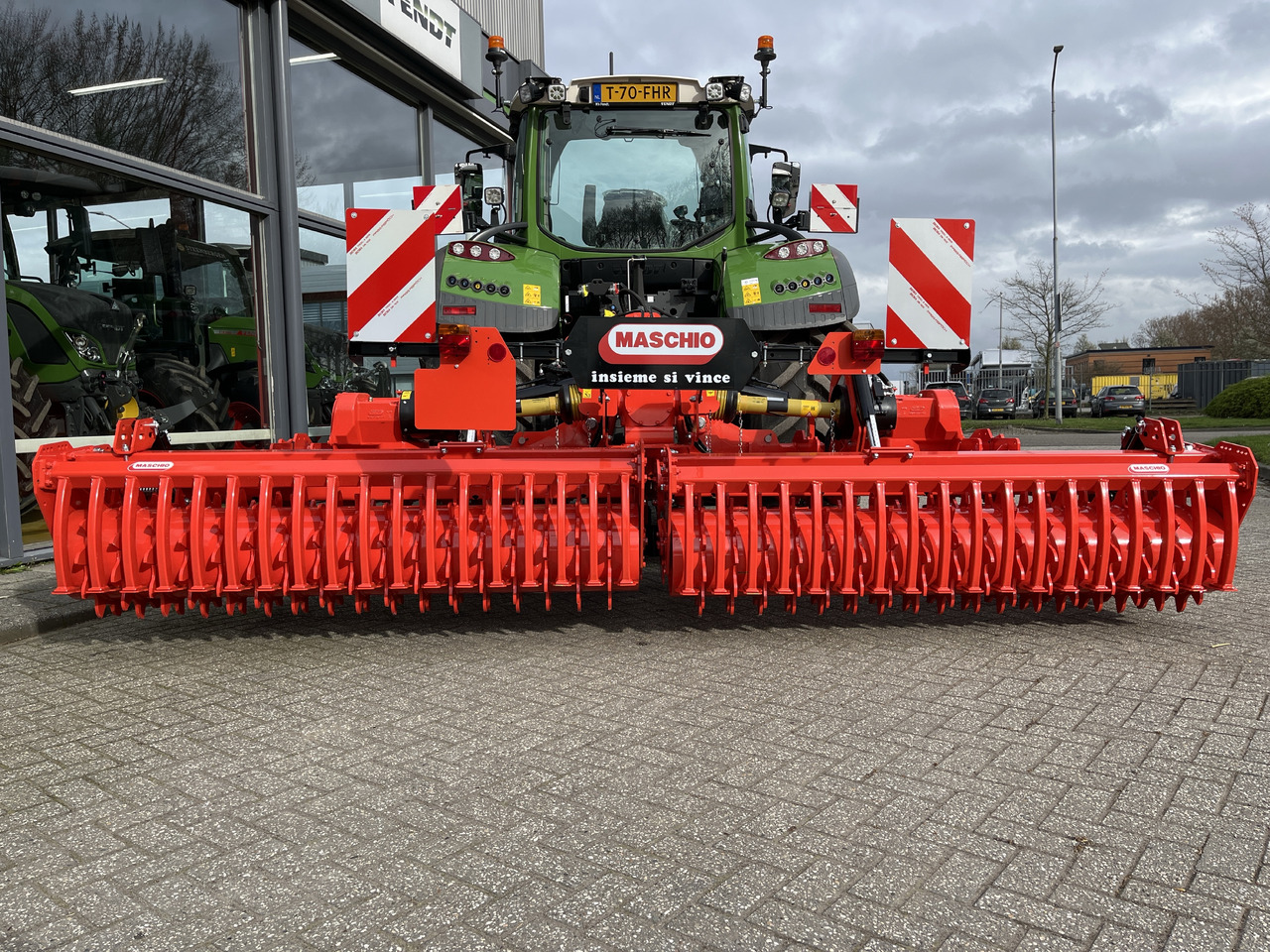 MASCHIO Gabbiano 4600 - Talajmaró: 5 kép. MASCHIO Gabbiano 4600 - Talajmaró: 5 kép.