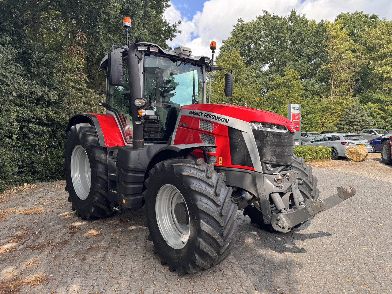 MASSEY FERGUSON 8s.205 Dyna7 Exclusive - Traktor: 4 kép. MASSEY FERGUSON 8s.205 Dyna7 Exclusive - Traktor: 4 kép.