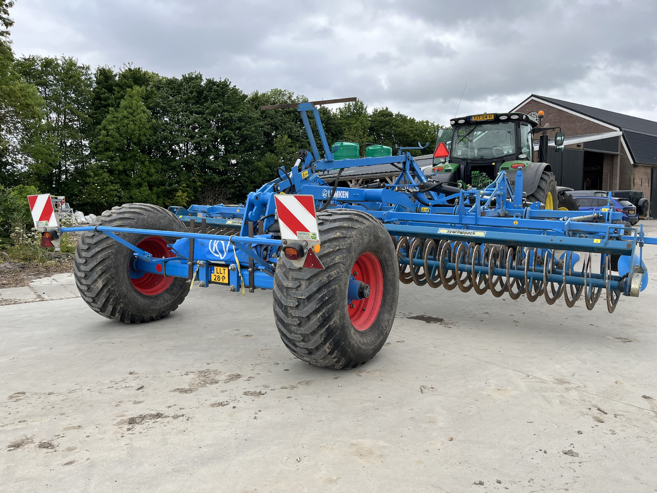 Lemken Kristall 9/600 - Mezőgazdasági gépek: 5 kép. Lemken Kristall 9/600 - Mezőgazdasági gépek: 5 kép.
