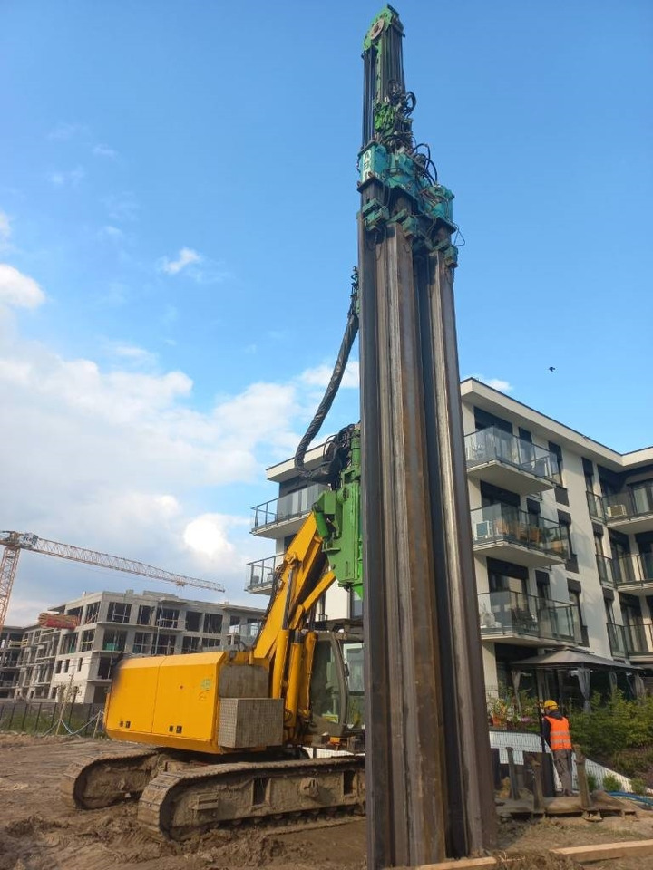 ABI HPU T600 Hydro Press System  - Cölöpverő: 3 kép. ABI HPU T600 Hydro Press System  - Cölöpverő: 3 kép.