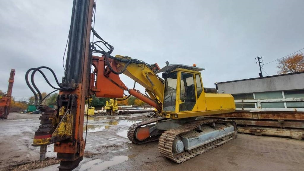 ABI MULLER MS-M12000T SENNEBOGEN SR28T bauer bg rg rtg - Cölöpverő: 1 kép. ABI MULLER MS-M12000T SENNEBOGEN SR28T bauer bg rg rtg - Cölöpverő: 1 kép.