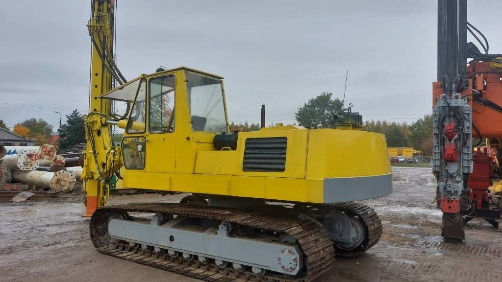 ABI RE 8000 (O&K RH 6) no mobilram tm bauer rtg rg bg - Cölöpverő: 1 kép. ABI RE 8000 (O&K RH 6) no mobilram tm bauer rtg rg bg - Cölöpverő: 1 kép.