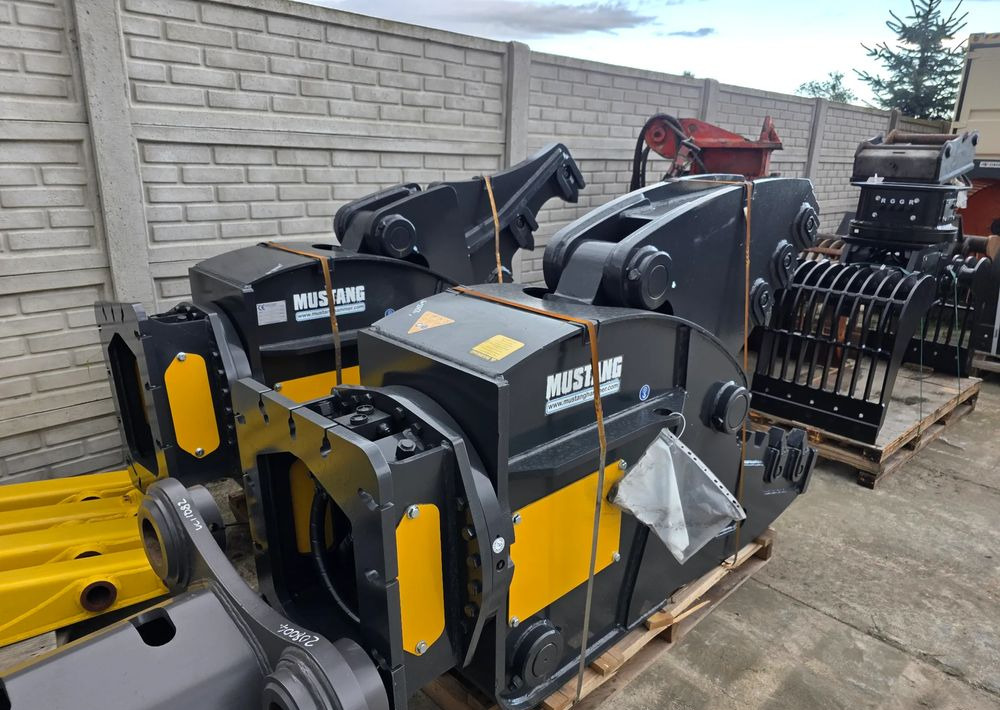 Inny Nowe szczęki kruszące MUSTANG HAMMER RH 20, 1800 KG - Adapterek - Építőipari gépek: 5 kép. Inny Nowe szczęki kruszące MUSTANG HAMMER RH 20, 1800 KG - Adapterek - Építőipari gépek: 5 kép.
