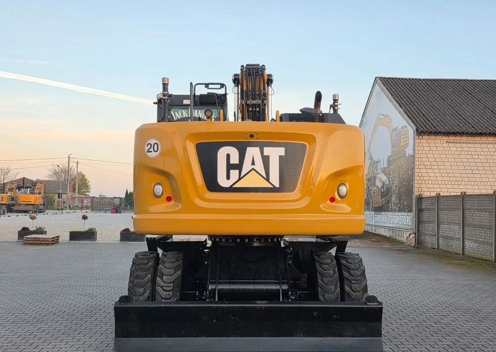 Caterpillar M318F, 2019 ROK, IMPORT NIEMCY - Gumikerekes kotró: 4 kép. Caterpillar M318F, 2019 ROK, IMPORT NIEMCY - Gumikerekes kotró: 4 kép.