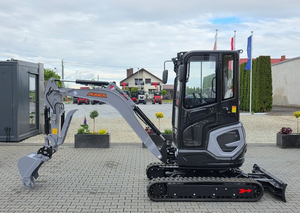 Inny NOWA Minikoparka AUGER 25, WAGA 2100 KG, SILNIK KUBOTA - Minikotró: 4 kép. Inny NOWA Minikoparka AUGER 25, WAGA 2100 KG, SILNIK KUBOTA - Minikotró: 4 kép.