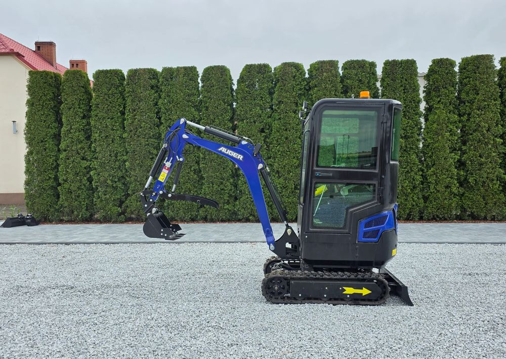 Kubota NOWA MINIKOPARKA AUGER HT 18, SILNIK KUBOTA, 3 ŁYŻKI - Minikotró: 4 kép. Kubota NOWA MINIKOPARKA AUGER HT 18, SILNIK KUBOTA, 3 ŁYŻKI - Minikotró: 4 kép.