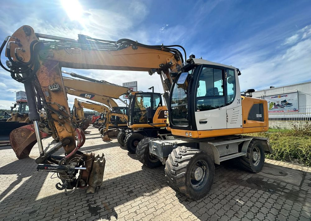 Liebherr A 916 Litronic, 2020 ROK, ROTOTILT, 7300 MTH - Gumikerekes kotró: 1 kép. Liebherr A 916 Litronic, 2020 ROK, ROTOTILT, 7300 MTH - Gumikerekes kotró: 1 kép.