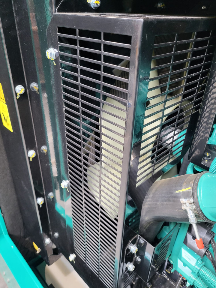 Cummins C220D5EQ. 220KVA Generator. Brand new. - Áramfejlesztő: 3 kép. Cummins C220D5EQ. 220KVA Generator. Brand new. - Áramfejlesztő: 3 kép.