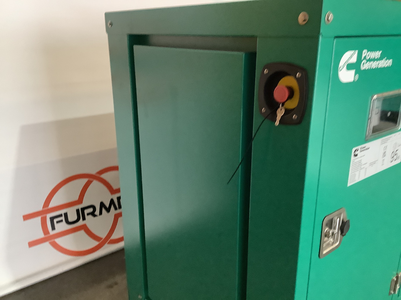 Cummins C55D5EQ. 55KVA Generator. Brand new. - Áramfejlesztő: 3 kép. Cummins C55D5EQ. 55KVA Generator. Brand new. - Áramfejlesztő: 3 kép.