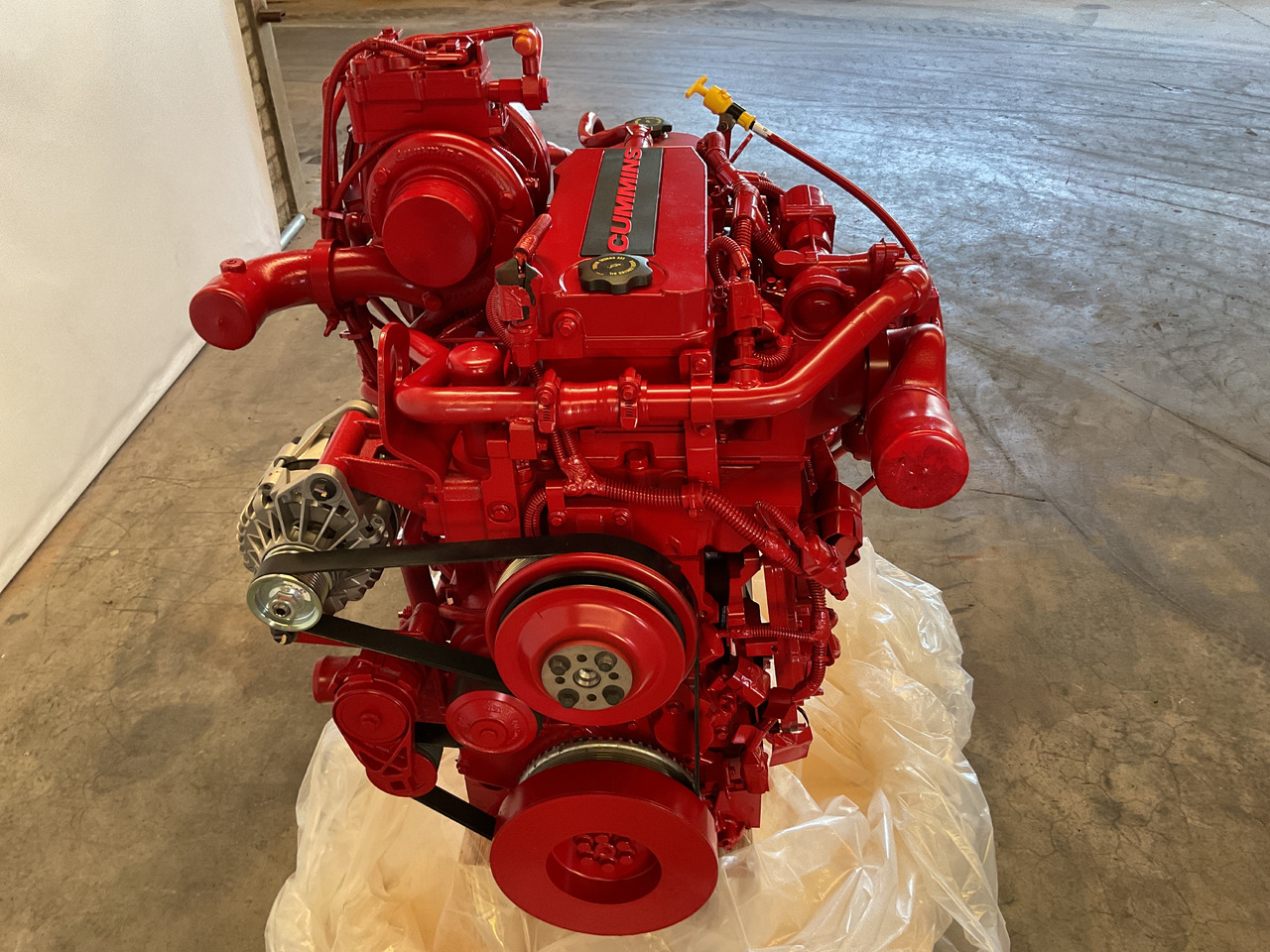 Cummins QSB6.7 Tier 4 (1) - Motor: 3 kép. Cummins QSB6.7 Tier 4 (1) - Motor: 3 kép.
