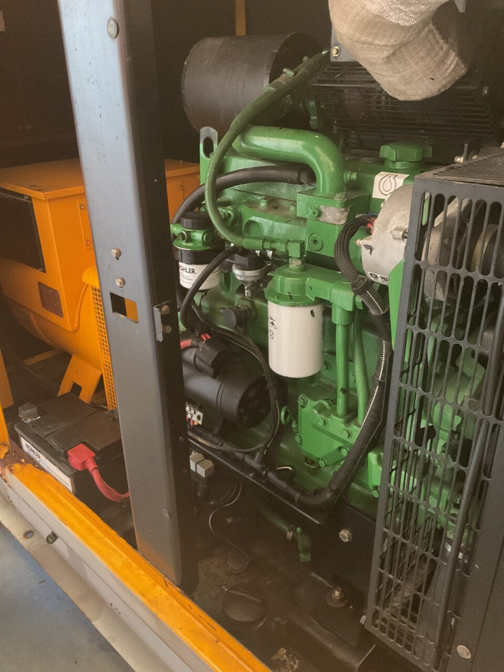 John Deere 4045TF157, 135 KVA generator set. Low hours and tested - Áramfejlesztő: 5 kép. John Deere 4045TF157, 135 KVA generator set. Low hours and tested - Áramfejlesztő: 5 kép.