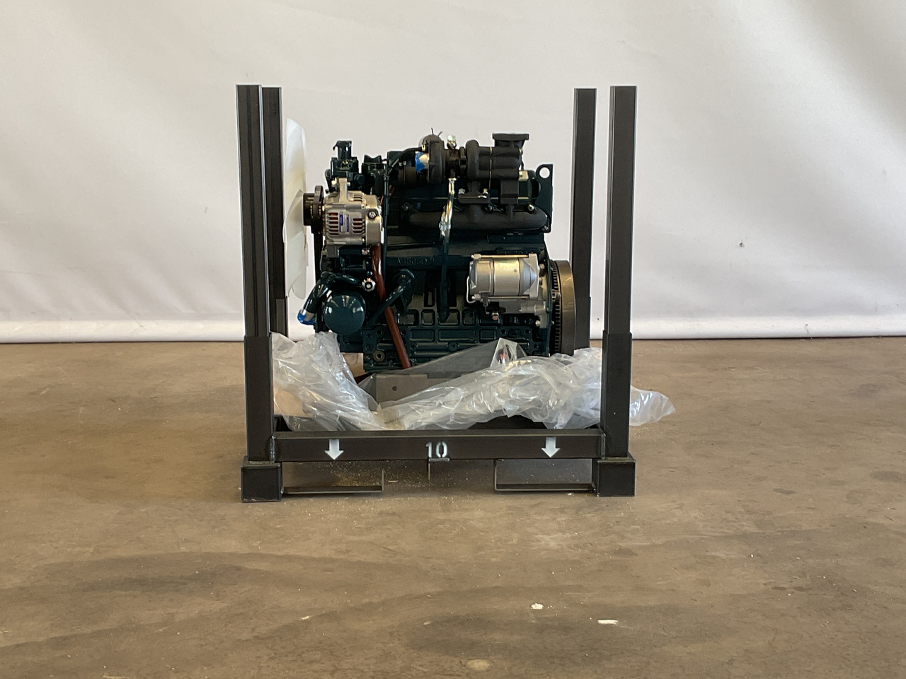 Kubota V1505T - Motor: 2 kép. Kubota V1505T - Motor: 2 kép.